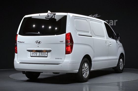 Hyundai Starex Van 3-Seater Smart — пробег 107 445 км — фото 2 из 5