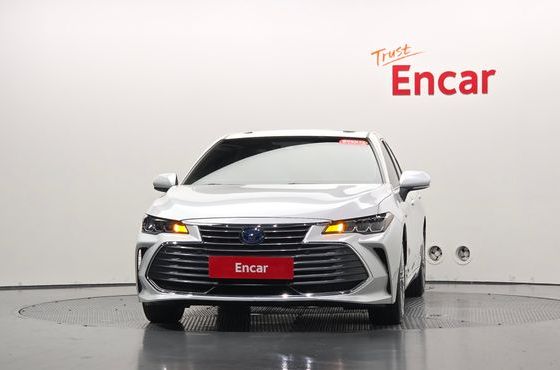 Toyota Avalon 2.5 Hybrid — пробег 75 940 км — фото 3 из 5