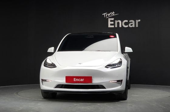 Tesla Model Y Standard Range RWD — пробег 61 327 км — фото 3 из 5