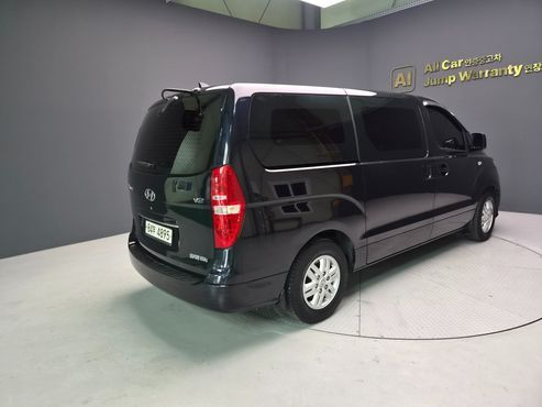 Hyundai Starex Van 3-Seater Smart — пробег 121 379 км — фото 4 из 5