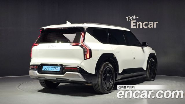 Kia EV9 из Кореи Encar