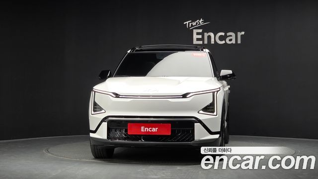 Kia EV5 Long Range 2WD GT Line — пробег 6 723 км — фото 3 из 5
