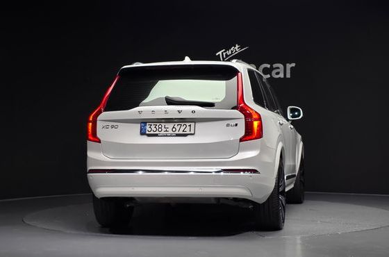 Volvo XC90 B6 Ultimate Bright — пробег 31 545 км — фото 4 из 5