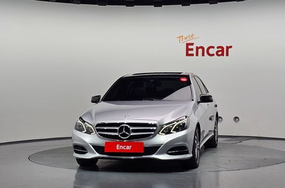 Mercedes-Benz E-Class E220 Bluetec Avantgarde — пробег 73 390 км — фото 3 из 5