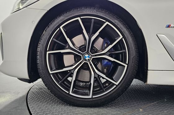 BMW 5-Series 530i xDrive M Sport Package — пробег 55 454 км — фото 5 из 5