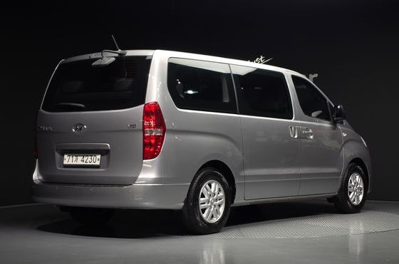 Hyundai Starex 12-Seater Wagon Smart — пробег 134 946 км — фото 2 из 5