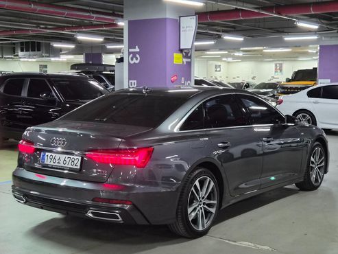 Audi A6 45 TFSI Quattro Premium — пробег 126 549 км — фото 2 из 5