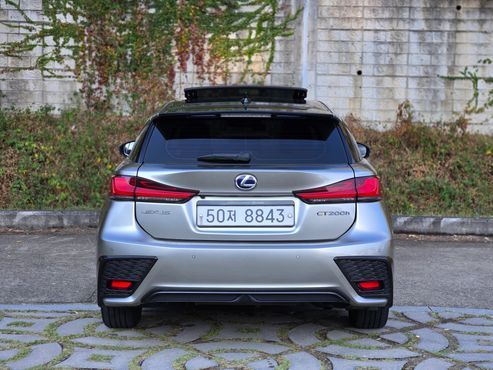 Lexus CT200h 1.8 F-Sport ZWA10 — пробег 172 808 км — фото 5 из 5