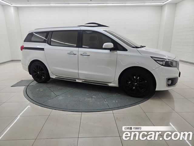 Kia Carnival 9-seater Prestige — пробег 167 137 км — фото 4 из 5