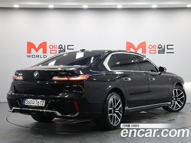 BMW 7-Series 740i xDrive M Sport Limited — пробег 30 340 км — фото 3 из 5