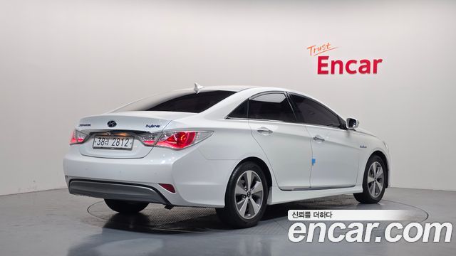 Hyundai Sonata 2.0 Royal — пробег 114 933 км — фото 2 из 5