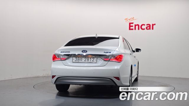 Hyundai Sonata 2.0 Royal — пробег 114 933 км — фото 4 из 5