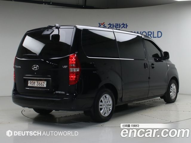 Hyundai Starex Van 3-Seater Smart — пробег 280 000 км — фото 2 из 5