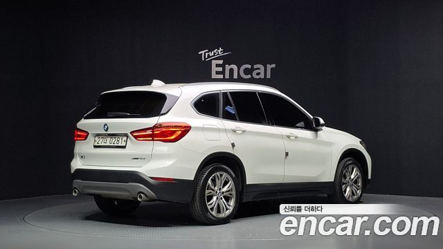 BMW X1 xDrive 18d Premium — пробег 121 381 км — фото 2 из 5