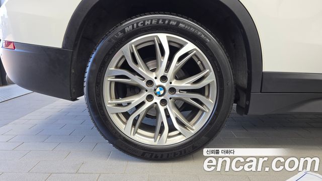 BMW X1 xDrive 18d Premium — пробег 121 381 км — фото 5 из 5