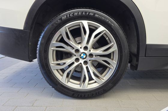 BMW X1 xDrive 18d Premium — пробег 121 381 км — фото 5 из 5