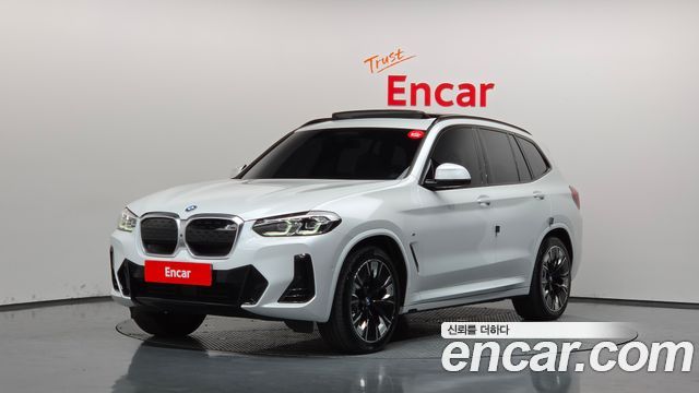 BMW iX3 M Sports — пробег 64 530 км — фото 1 из 5