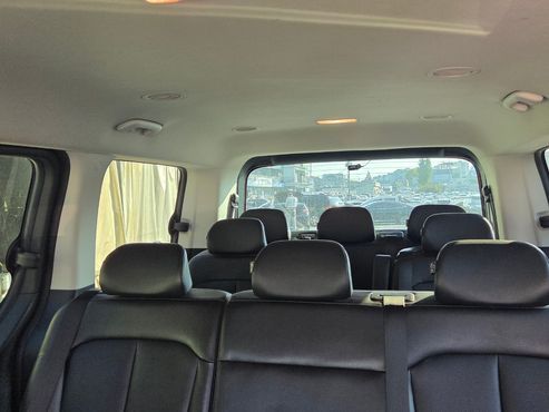 Hyundai Staria Tourer 11-Seater Modern — пробег 112 513 км — фото 5 из 5
