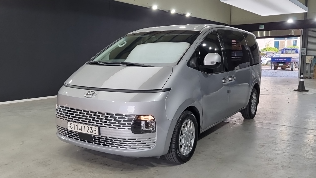 Hyundai Staria Cargo 3-Seater Modern — пробег 77 344 км — фото 1 из 5