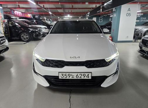 Kia K5 2.0 Trendy — пробег 89 865 км — фото 1 из 5