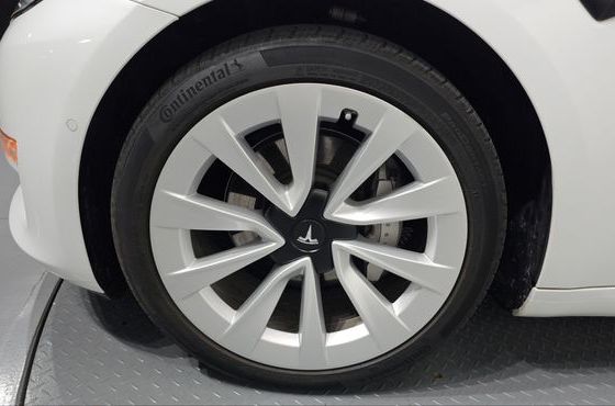 Tesla Model 3 Long Range AWD — пробег 74 077 км — фото 5 из 5