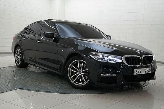 BMW 5-Series 520d M Sport Package Plus — пробег 169 462 км — фото 2 из 5
