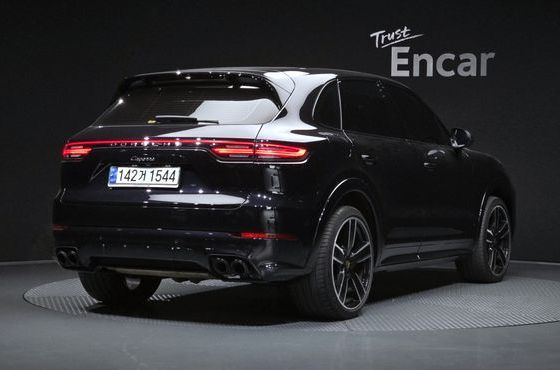 Porsche Cayenne 3.0 — пробег 49 268 км — фото 2 из 5