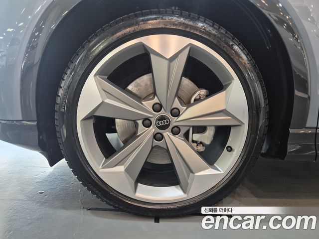 Audi Q4 e-tron из Кореи Encar