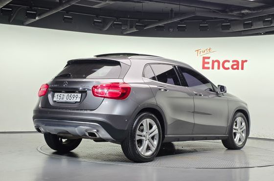 Mercedes-Benz GLA-Class GLA200 d 4MATIC — пробег 131 815 км — фото 2 из 5