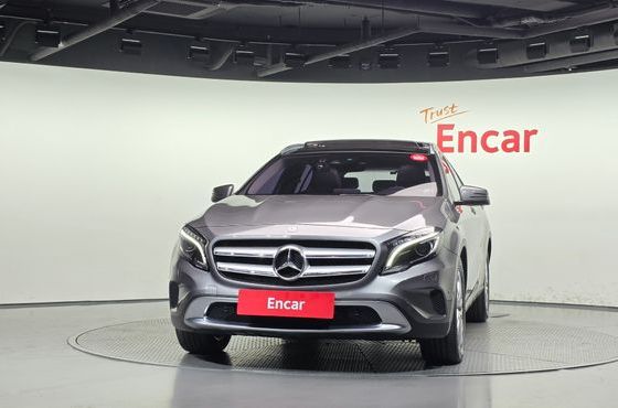 Mercedes-Benz GLA-Class GLA200 d 4MATIC — пробег 131 815 км — фото 3 из 5