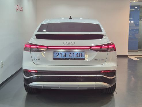 Audi Q4 e-tron 45 Premium Sportback — пробег 1 357 км — фото 4 из 5