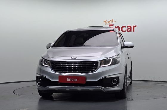 Kia Carnival 9-seater Luxury — пробег 181 170 км — фото 3 из 5