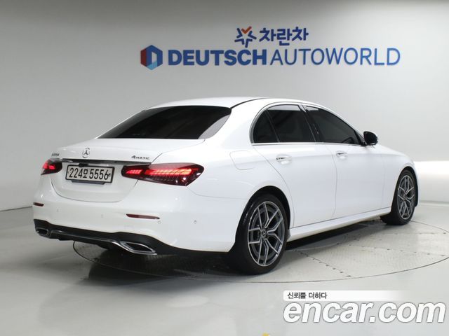 Mercedes-Benz E-Class E220d 4MATIC AMG Line — пробег 63 049 км — фото 2 из 5