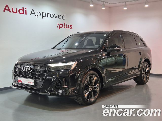 Audi Q7 55 TFSI Quattro Premium — пробег 7 120 км — фото 1 из 5