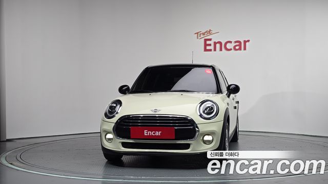 Mini Cooper 5Door Standard 3rd — пробег 65 072 км — фото 3 из 5
