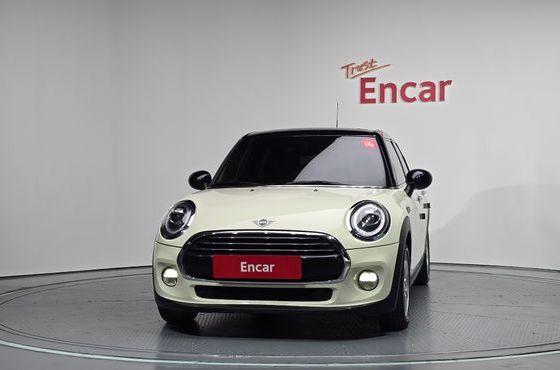 Mini Cooper 5Door Standard 3rd — пробег 65 072 км — фото 3 из 5