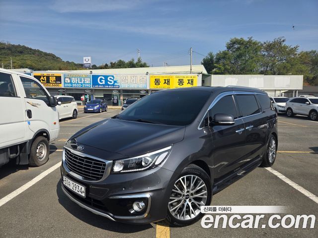 Kia Carnival 9-seater Prestige — пробег 199 000 км — фото 2 из 5