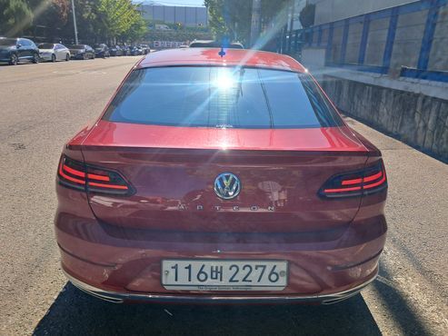 Volkswagen Arteon 2.0 TDI Premium — пробег 121 717 км — фото 3 из 5
