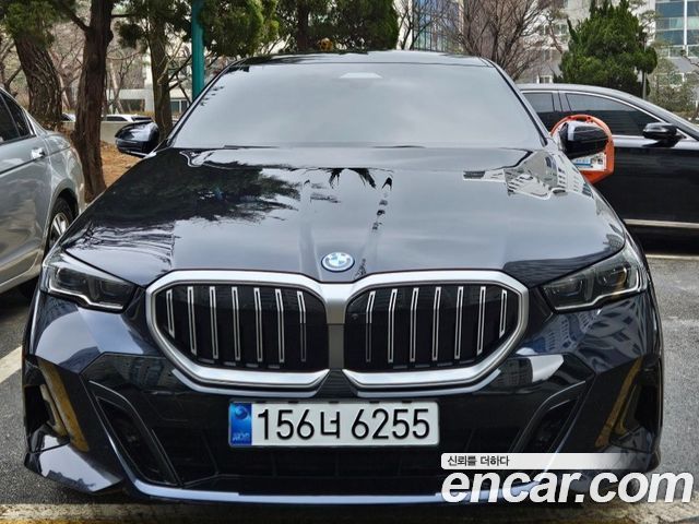 BMW 5-Series 530e xDrive M Sport — пробег 13 470 км — фото 1 из 5