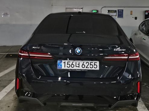BMW 5-Series 530e xDrive M Sport — пробег 13 470 км — фото 4 из 5