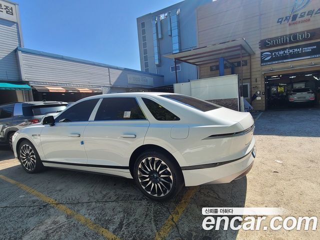 Hyundai Grandeur Caligraphy — пробег 583 км — фото 2 из 5