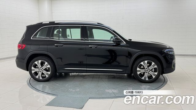 Mercedes-Benz EQB EQB300 4MATIC Progressive — пробег 5 035 км — фото 4 из 5