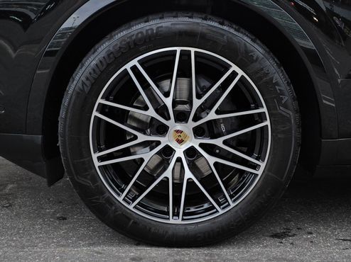 Porsche Cayenne 3.0 — пробег 17 500 км — фото 5 из 5