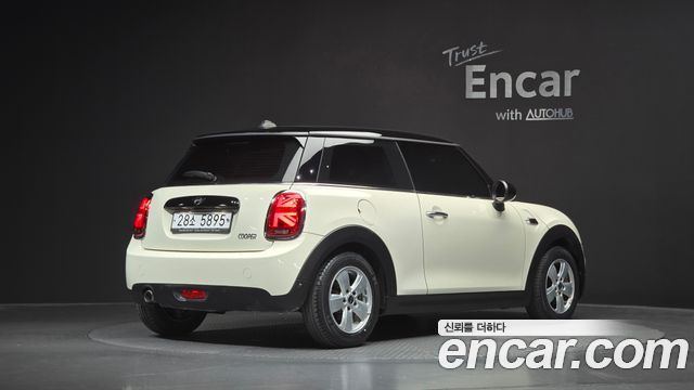 Mini Cooper Standard Third Generation — пробег 26 670 км — фото 2 из 5