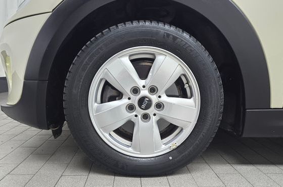 Mini Cooper Standard Third Generation — пробег 26 670 км — фото 5 из 5