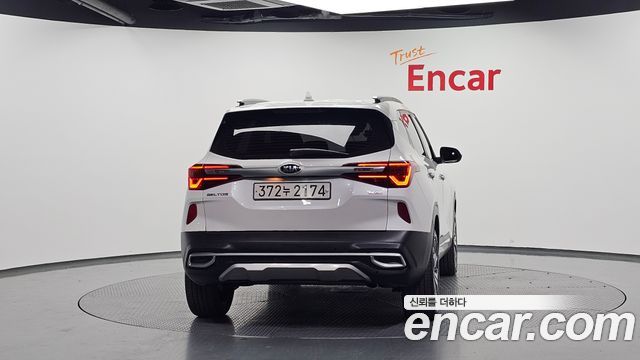 Kia Seltos из Кореи Encar