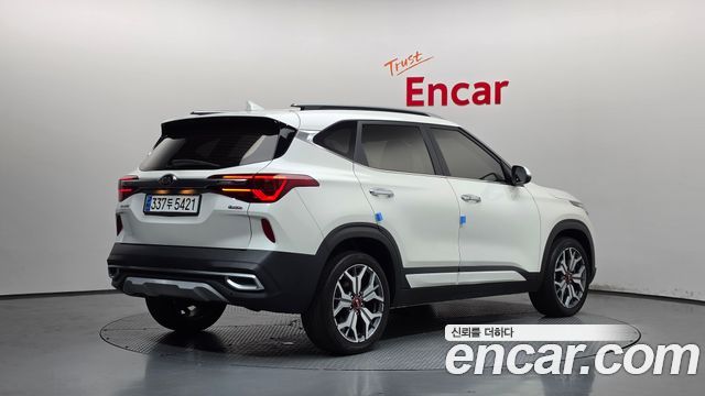 Kia Seltos из Кореи Encar