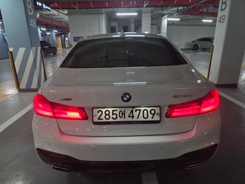 BMW 5-Series 530i xDrive M Sport Package Plus — пробег 91 384 км — фото 2 из 5