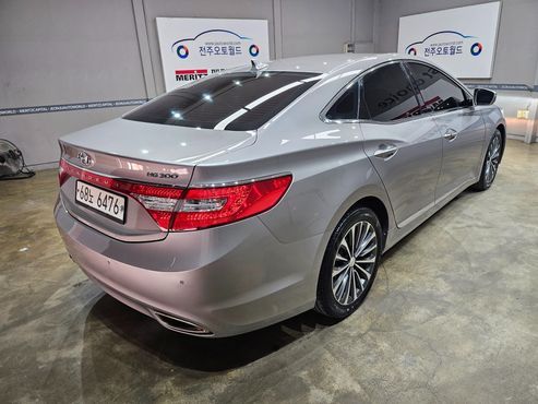 Hyundai Grandeur HG300 Exclusive — пробег 119 000 км — фото 3 из 5