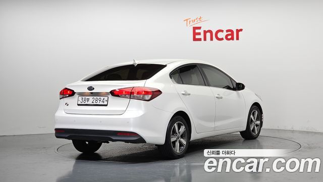 Kia K3 из Кореи Encar